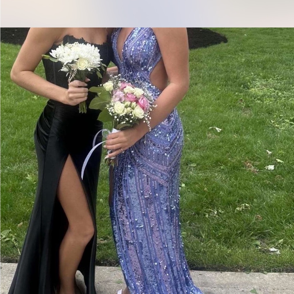Sherri Hill prom dress - Picture 7 of 8
